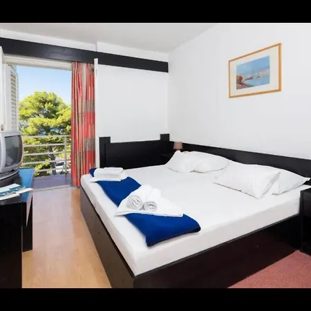 Room In Guest Room Pensión